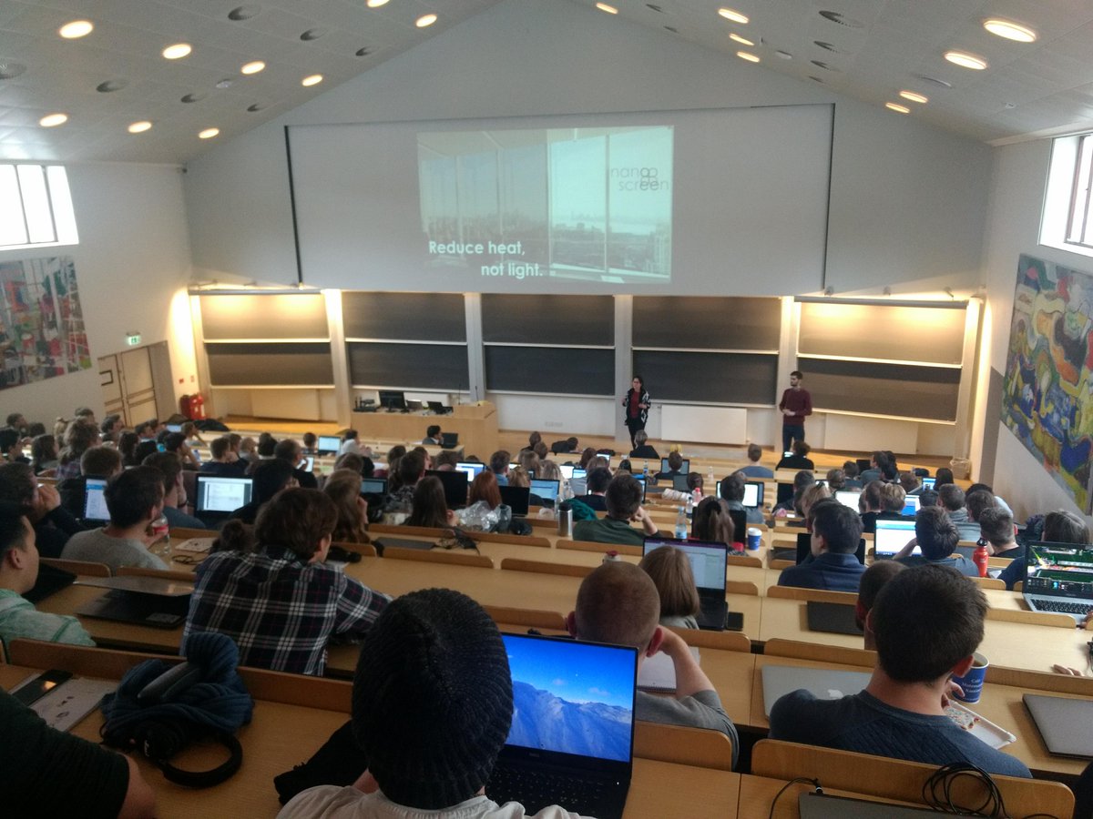 teamnanoscreen's tweet image. Yesterday we pitched in front of a class of 250 students! We&apos;re polishing our pitch before @hultprize! Two more days... #HP18 #NanoScreen #improve