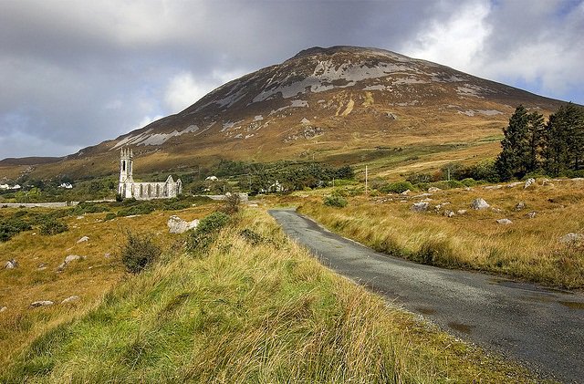 lorraineelizab6's tweet photo. My parents are on a well deserved holiday in Co #Donegal, so here's some of my favourite images! #MalinHead the most northerly point of #Ireland was used for #StarWarstheLastJedi! @MagicalEurope @theirelandguide @CountyDonegal @donegalcouncil #EmeryCross #Errigal #Ireland https://t.co/gIddSHmKSF