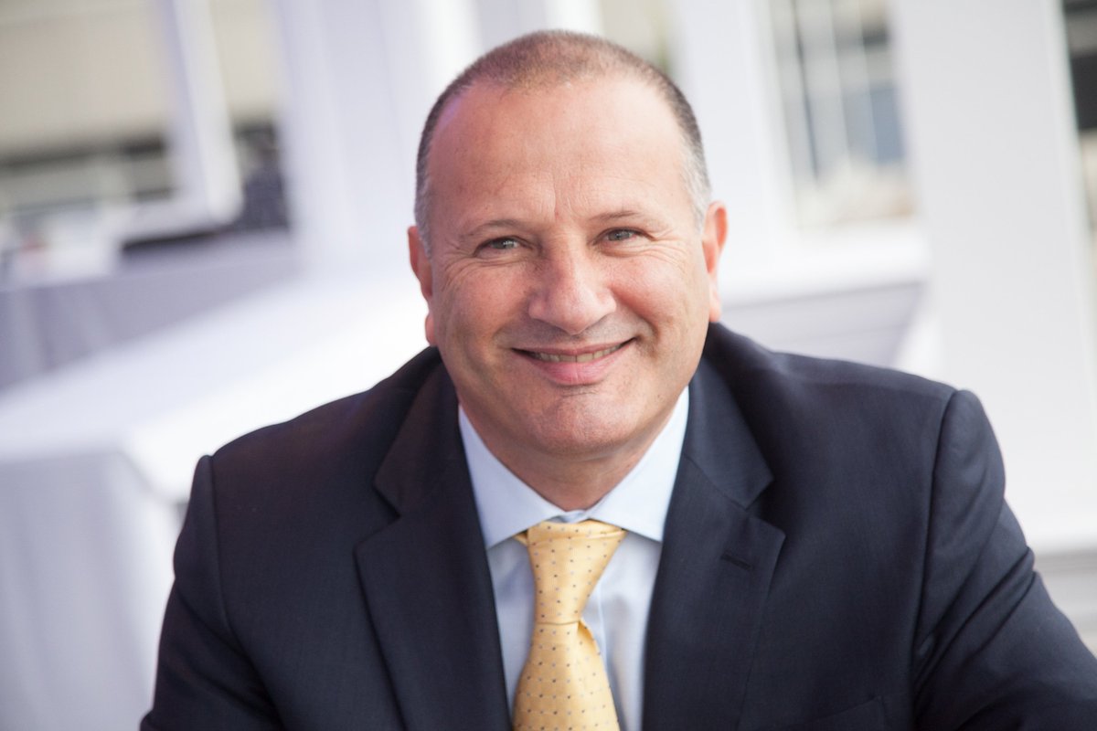 ConnellsGroup's tweet photo. David Livesey, Connells Group CEO: The development of our staff is one of the fundamental values at the heart of our business &amp; our apprenticeship scheme is a great way for us to invest in the next generation &amp; develop the property professionals of the future #NAW2018 #WorksForMe https://t.co/D7FoYjenst