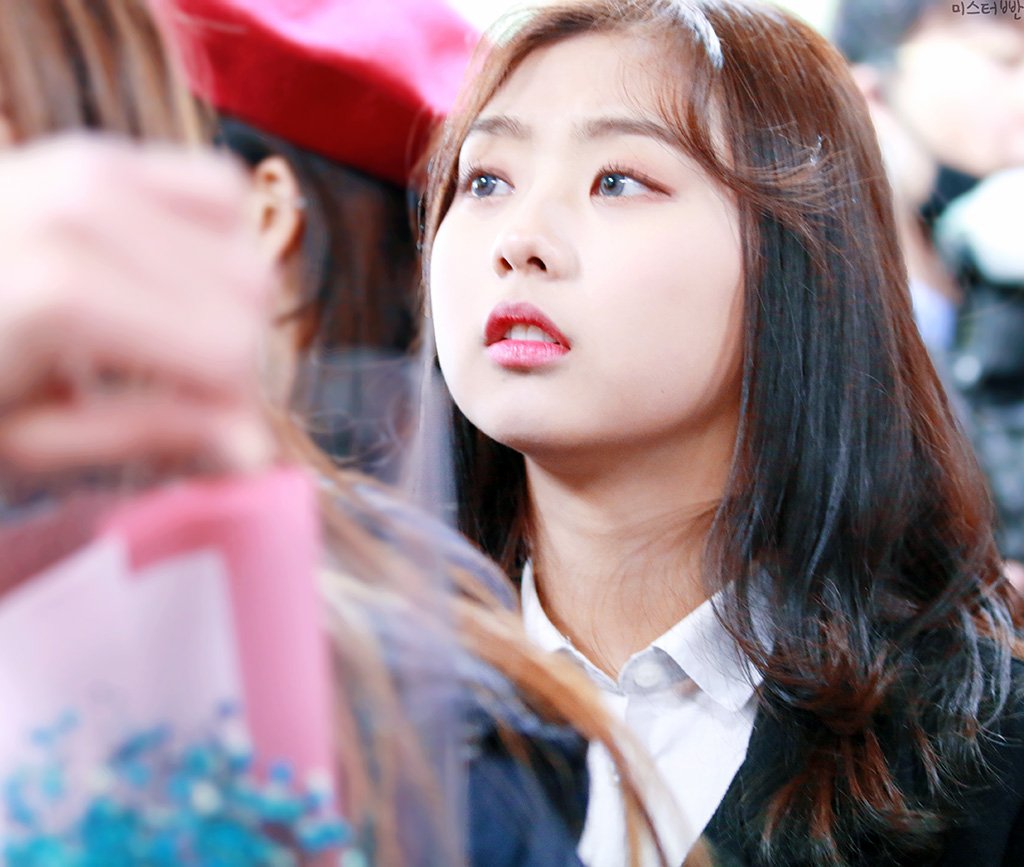 Half Filipino Idol With Very Very Chubby Cheeks Celebrity Photos Videos Onehallyu