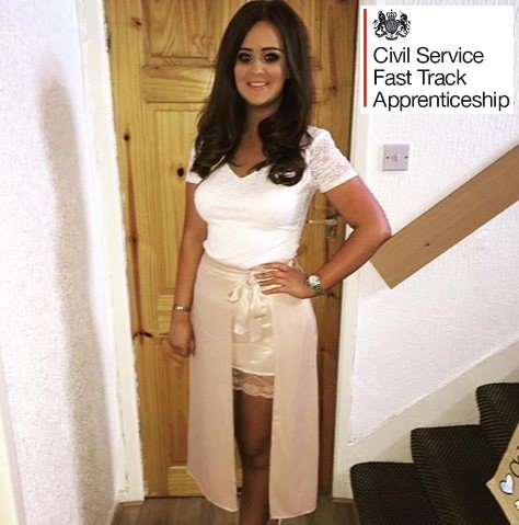 CSFastTrackApp's tweet photo. Fast Track blog: After spending 8 years in the hairdressing industry, Ashleigh decided she wanted a career and eventually found the Fast Track Apprenticeship https://t.co/5xqvqIsi7h #NAW2018 #Apprenticeship https://t.co/4sCeYEI7ax