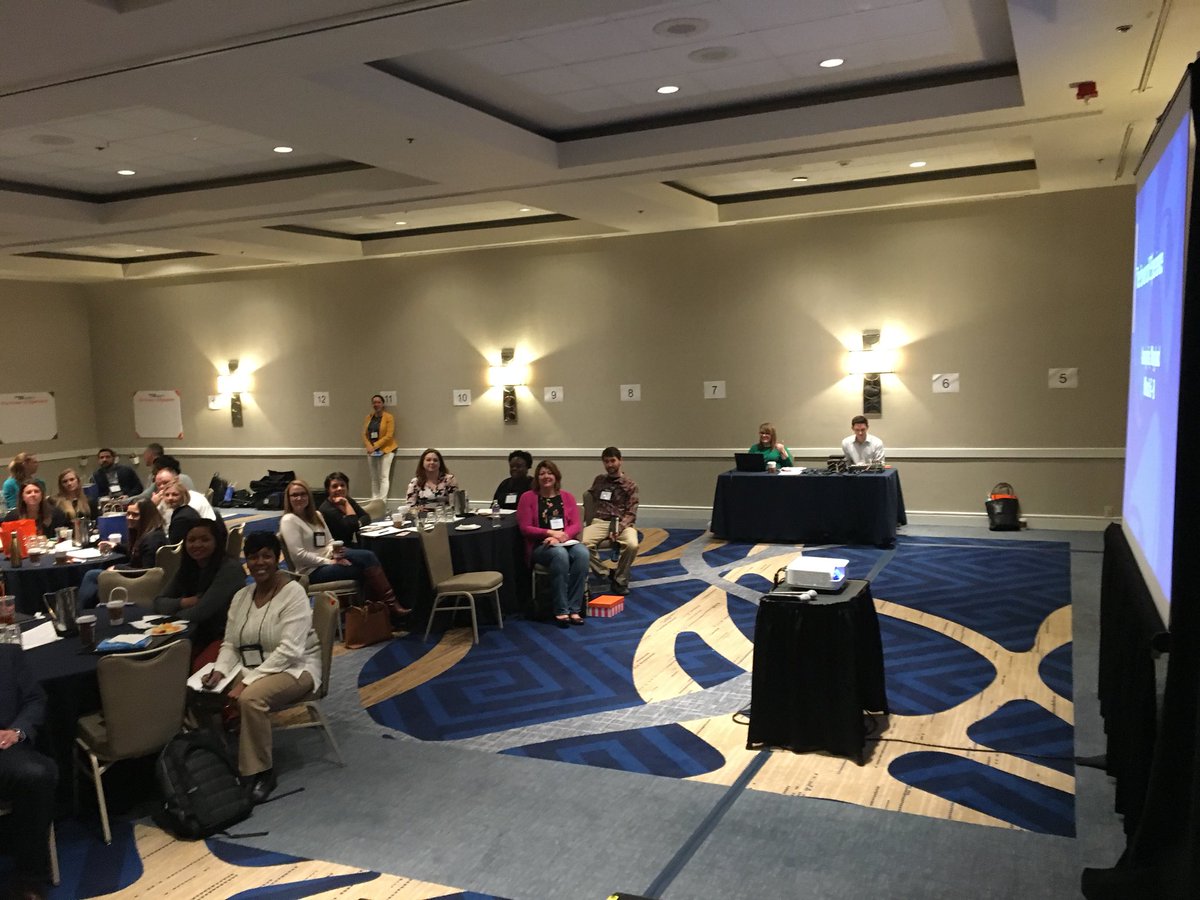 MichelleWebb73's tweet image. @TEKsystems Employee Experience Team meeting and I need multiple shots to fit all of these fabulous people! #GoodProblems #PowerOfExperience