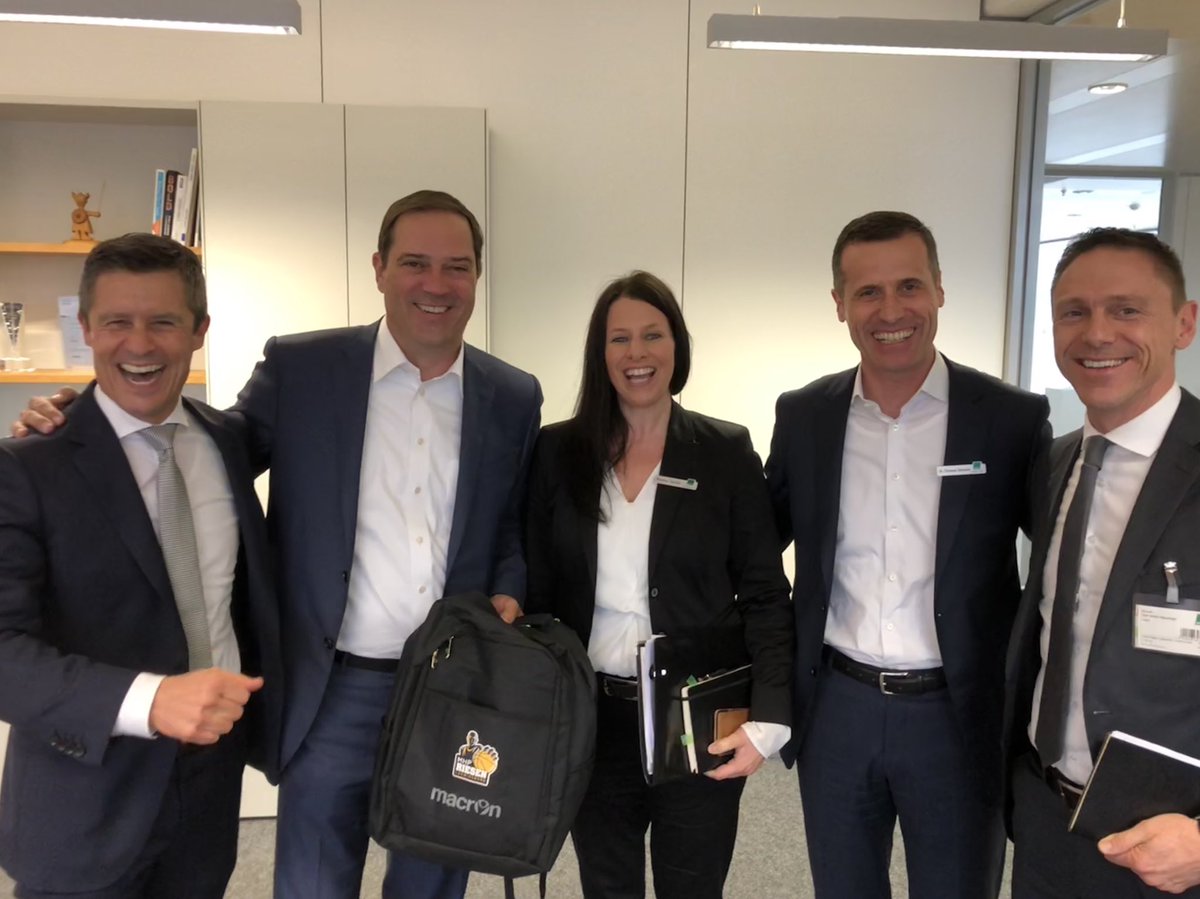 ChuckRobbins's tweet photo. Always great spending time with our fantastic partner @bechtle_ag! Enjoyed visiting you and talking about our future together! @Cisco @CiscoPartners @Cisco_Germany @Tuszik https://t.co/lxEQxvIUYO