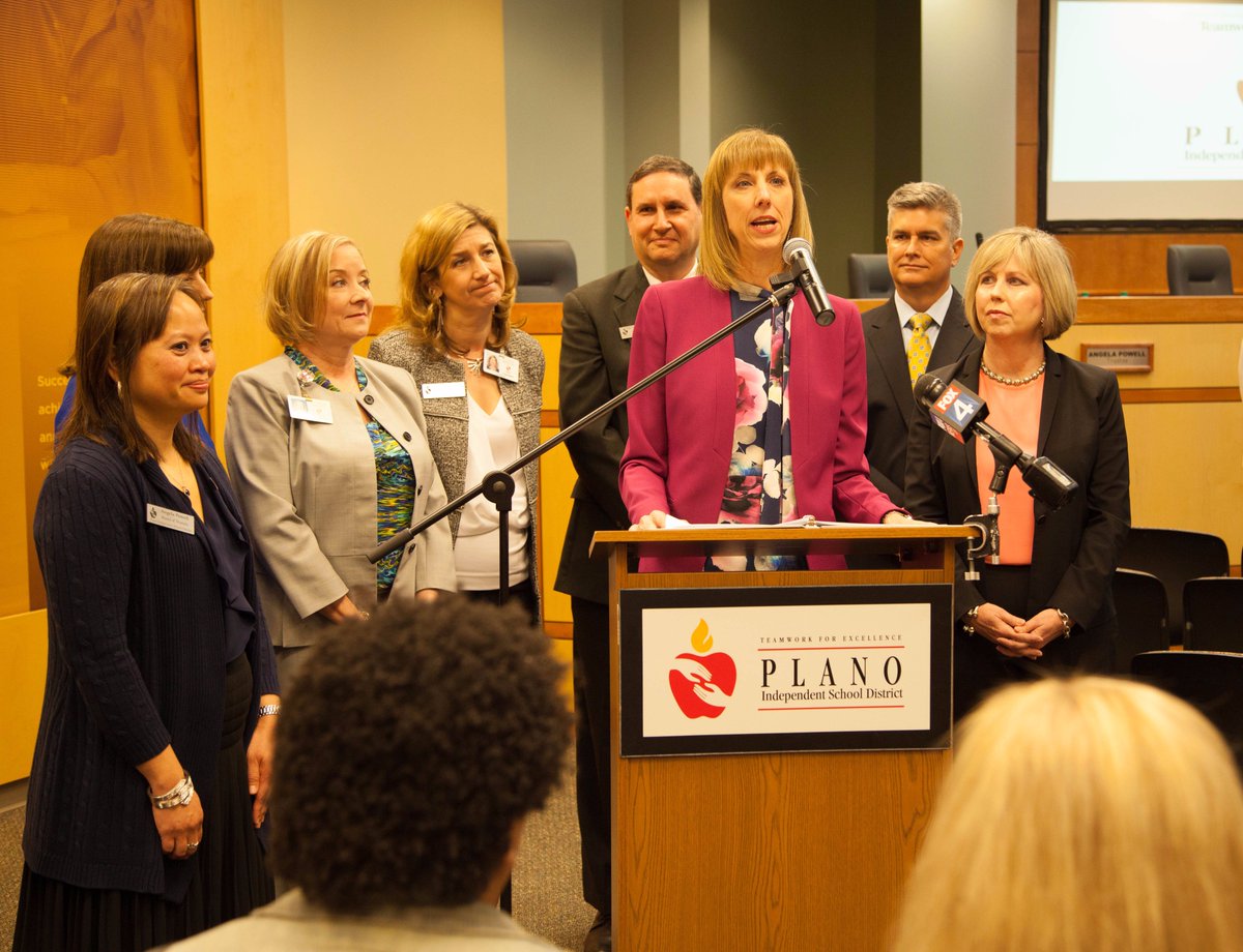 Plano_Schools's tweet photo. Sara Bonser Named Plano ISD Superintendent Lone Finalist: In a special called meeting on Tuesday, March 6, the board tapped Interim Superintendent Sara Bonser for the top spot as the district’s new superintendent of schools. Read more at https://t.co/j7W8xCtBk3. https://t.co/cu6WVMXfgr
