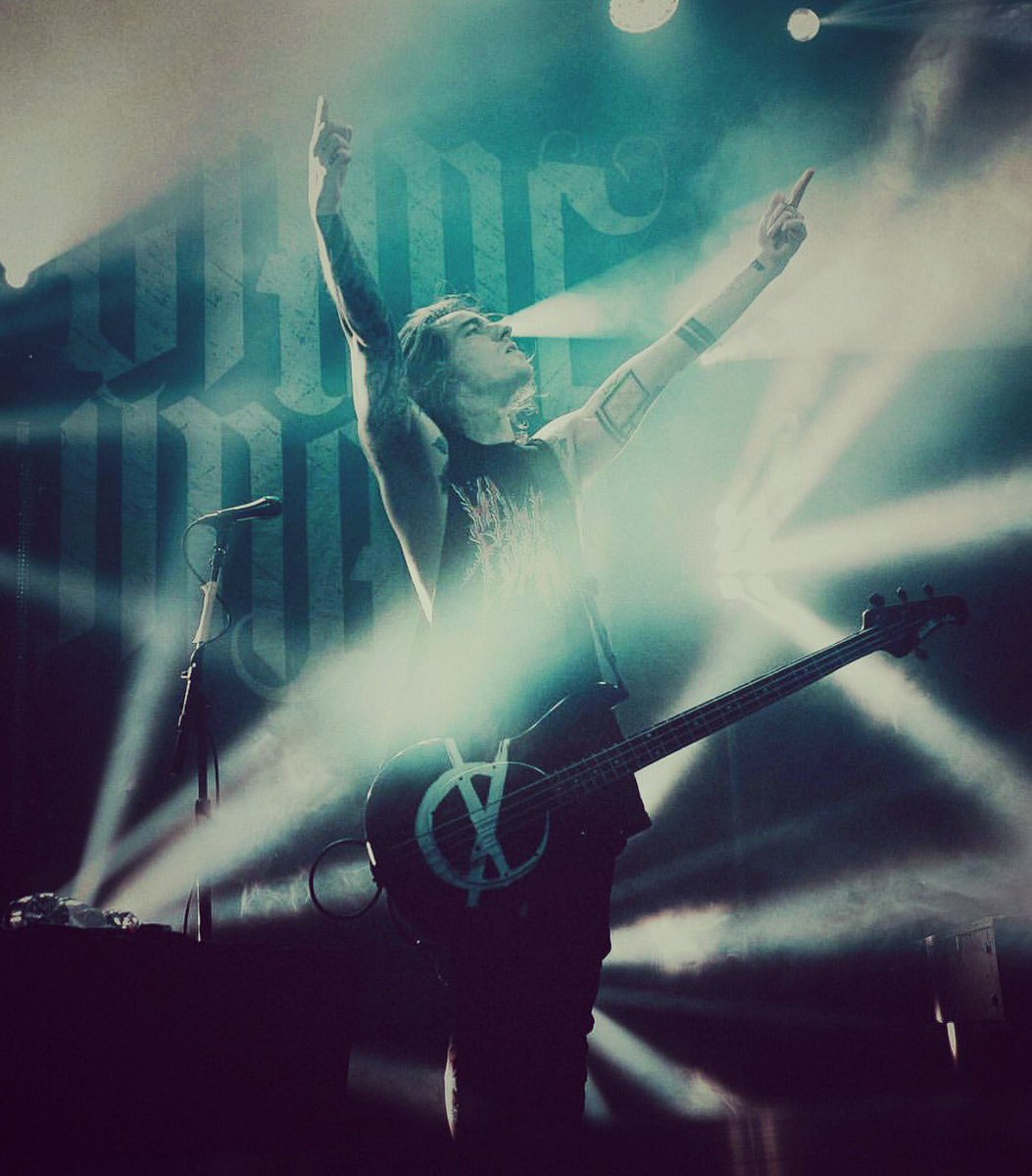 🎶 Lost In The Moment #coldlikewartour