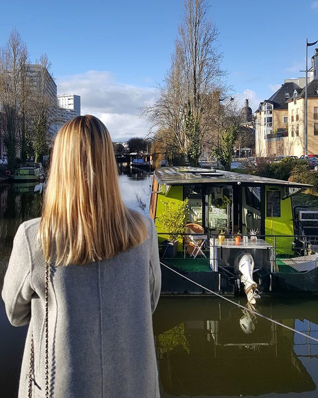 salonmouch's tweet photo. Un peu de lumière pour l arrivé du printemps 🌻avec les produits  @davinesfrance 🍀
#balayageprintanier 🍃
#coiffeursrennes 
#lesalonmouch 
#blondsurfeuse https://t.co/mAtlPfjeO3 https://t.co/MgIHn2z16f