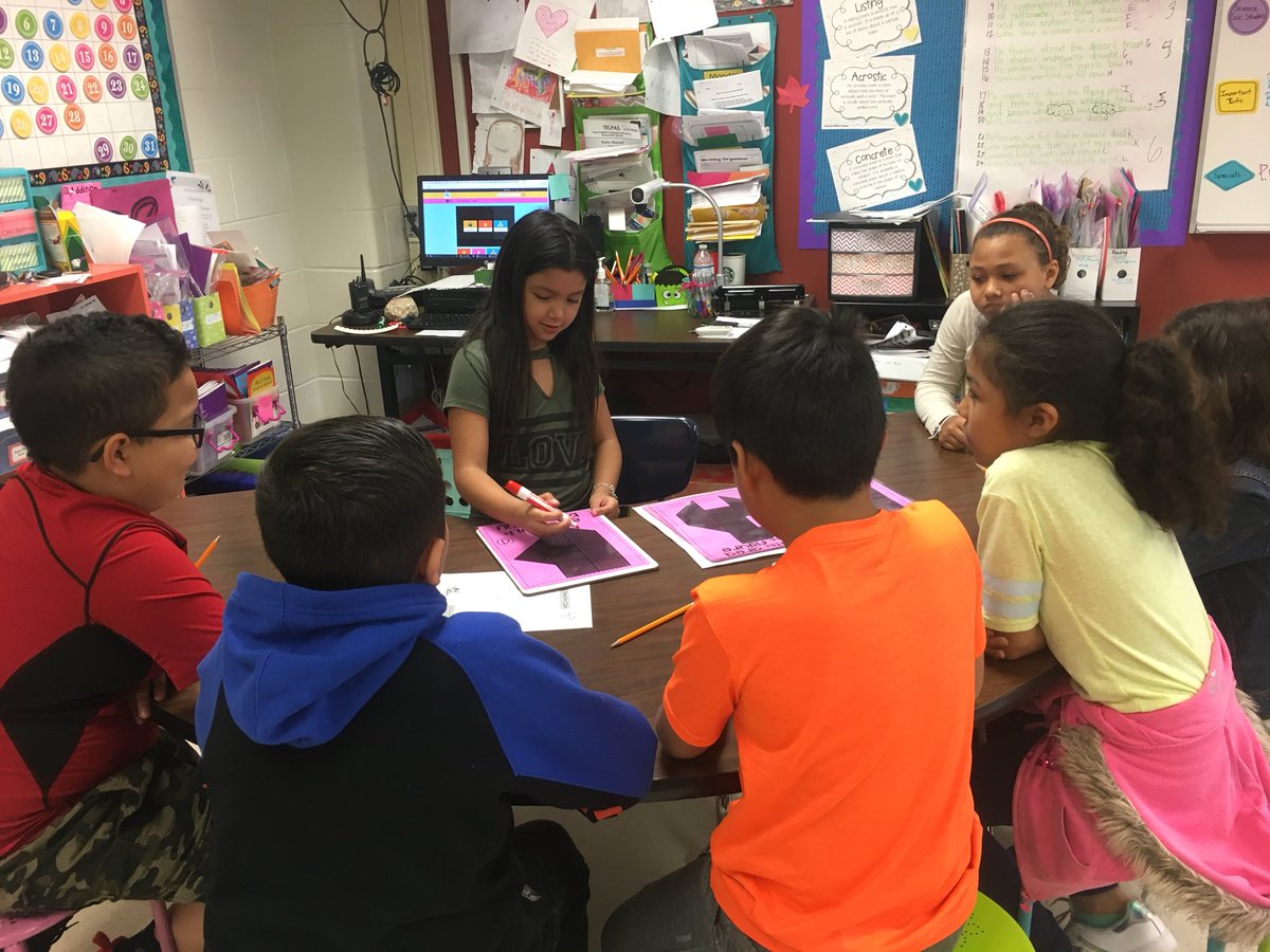 Bworkman_Lewis's tweet photo. Students being the teacher 👩🏻‍🏫 #lewisinspired https://t.co/nfyRj4Yu7q
