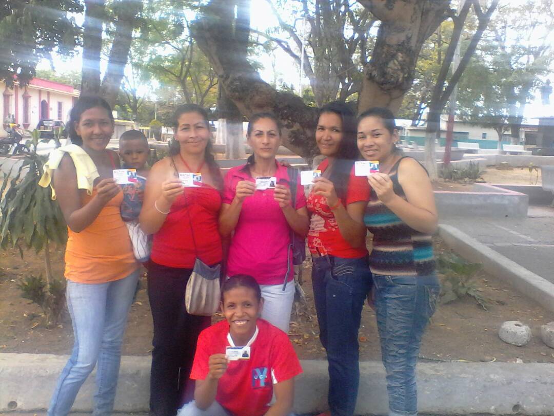 araguafsr's tweet photo. 5 años han pasado comandante pero, para tus misioneros de Robinson siempre estarás presente. Te amamos y t amaremos SIEMPRE @JauaMiranda @NicolasMaduro https://t.co/y3aOw5sGCz