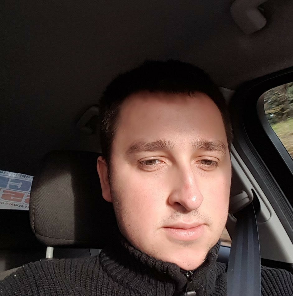 RolandRimmer's tweet photo. Oh my, this is Kieron Dixon.  I have some video of him as well.  I actually live a short drive from him.  He's so funny to look at. https://t.co/Qgq0hEMMWl