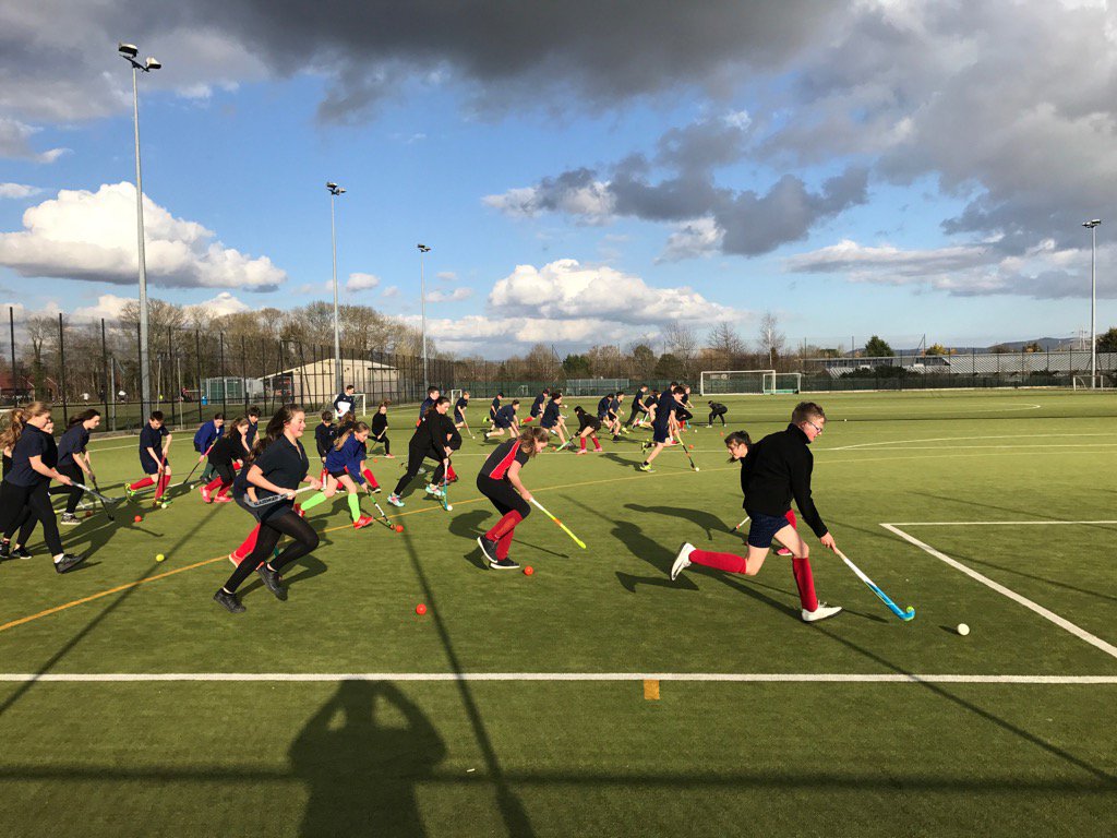 SGS_Head's tweet image. Great turnout for after school hockey training today #zest
