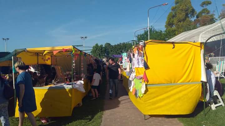 #NoTeQuedesSinStand  🎵🌅🎈#FeriaDeArtesanos 17/03 
Si sos artesano, emprendedor, gastronómico o queres serlo y participar de la próxima Feria Artesanal, como quienes formaron parte de nuestra reciente edición de febrero podes enviar un mail a eventoshsj@gmail.com