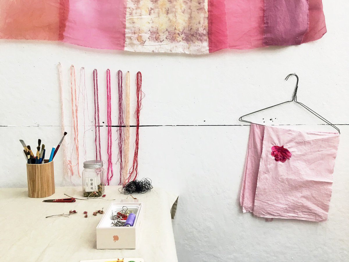 TextileArtsCent's tweet photo. This Saturday, March 10th from 5-8pm, join us for #AIRopenstudios and catch up with the artists of #AIRcycle9! Learn more + get inspired: https://t.co/x0JM40DTky #TACresidency https://t.co/YSQrFMb026