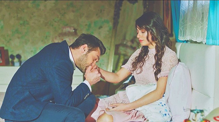 nneverrrmind's tweet photo. Özlemek ❤️  Onlarsız geçireceğimiz ilk çarşamba akşamı #SavMer #Meryem https://t.co/FVH11Z2wiV