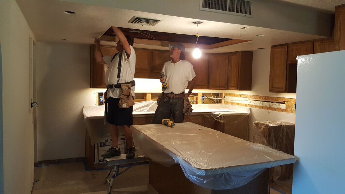 3strand1's tweet photo. Our guys put in the #hardwork to make sure that you will #love the end results!
Call us today to schedule your #FREE consultation 520.904.5506

#3strandconstruction #construction #design
#home #building #3strand #Marana #Tucson #OroValley #local #AZ #contractors #arizona #remodel https://t.co/4E0CdBPii5
