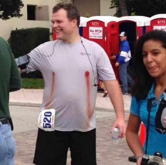 Aluminum_Men's tweet photo. I aspire to be this happy after the run portion. #triathlon #running #bleedingnipples https://t.co/jgF8uKsA1N