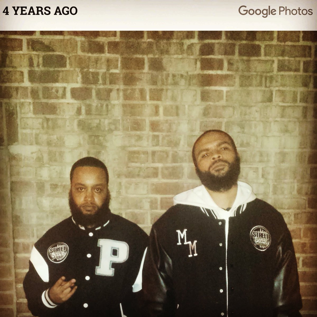 StreetSpittas's tweet photo. #Flashback Who Knows What City We Was In But We Reppin The Brand As Usual #StreetSpittasEnt #FreeMizMAF #OSSR4LIFE #MoneyandFamily #OSSR https://t.co/PEkgQosWZ2