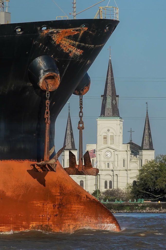 Freighter passing #stlouiscathedral in #NOLA #highriver #mississippi