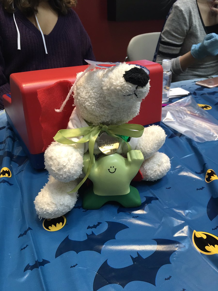 UofGHstudents's tweet photo. ECS Students are raising money for Holland Bloorview! It is Canada's largest pediatric rehabilitation hospital. Come by the Atrium!  #UofGH https://t.co/yi3ZO8oMBm