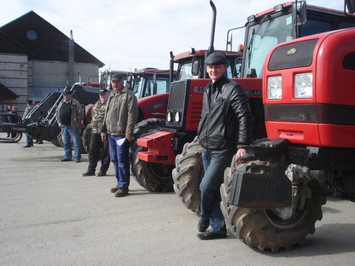 VTUA aicina uz traktortehnikas un tās piekabju valsts tehniskajām apskatēm visā Latvijā <a href="/vtua/">VTUA</a> bit.ly/2Fuv4Vx