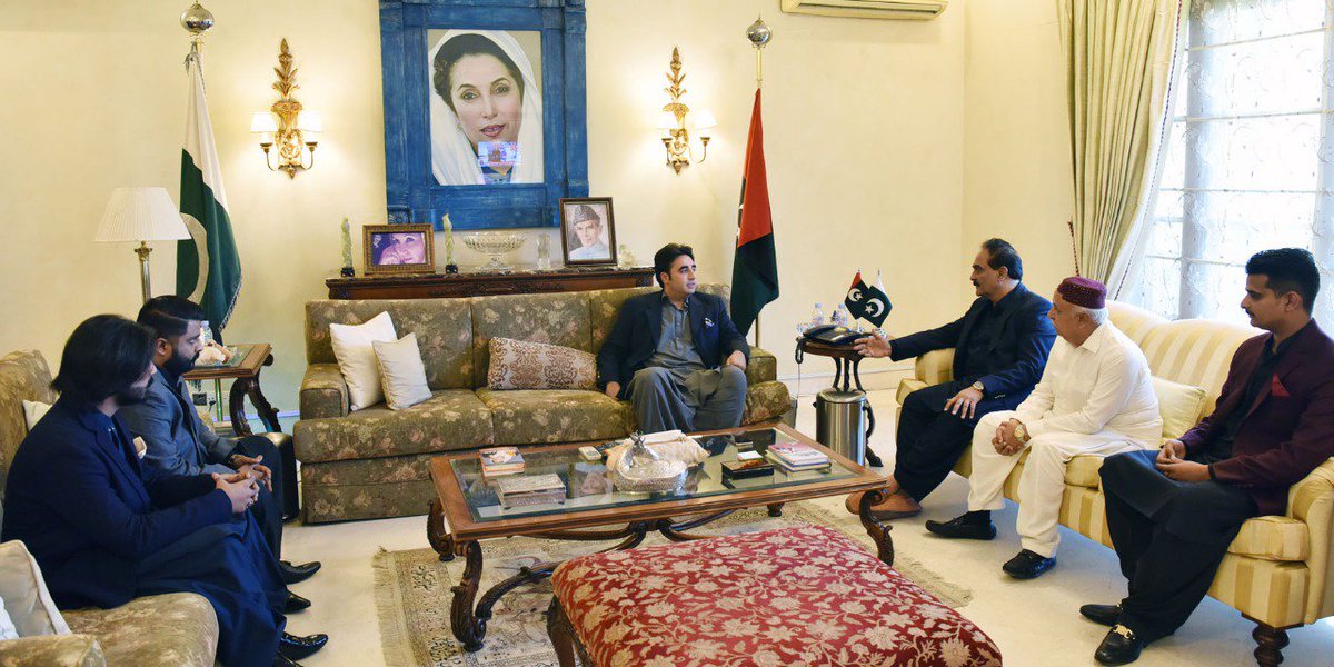 MediaCellPPP's tweet photo. #PPP MPAs from Tando Mohammad Khan including District President MPA Aijaz Shah Bukhari, MPA Abdul Karim Soomro and District General Secretary Khurrum Soomro called on PPP Chairman @BBhuttoZardari and discussed organizational and development matters of their district on Wednesday. https://t.co/UmgsF3FRlq