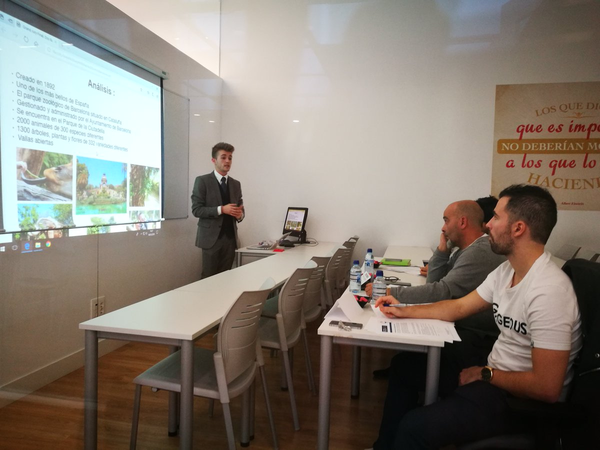 MSBarcelona's tweet photo. Ayer nuestros alumnos de BA3 @ECSBarcelona , realizaron la prueba del Gran Oral. Una prueba indispensable para la obtención del diploma de Bachelor, donde los estudiantes tuvieron que defender un caso ante un jurado, especializado en comunicación, publicidad y marketing https://t.co/aQeGPy9ALA