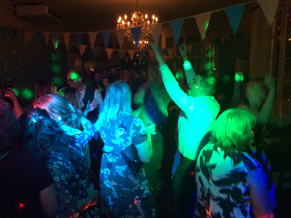 som_mobiledisco's tweet photo. Mobile DJ Hire #London From The Sound Of Music Mobile Disco DJ Hire Agency & Entertainment Agency @som_mobiledisco https://t.co/TuF6X6kM0v #mobiledisco #mobiledj #djhire #DJ #London #Croydon #Bromley #Eltham #Woolwhich #Coulsdon #Chelsea #Clapham #Music #Entertainment #Twitter https://t.co/UeTzgcP1S3
