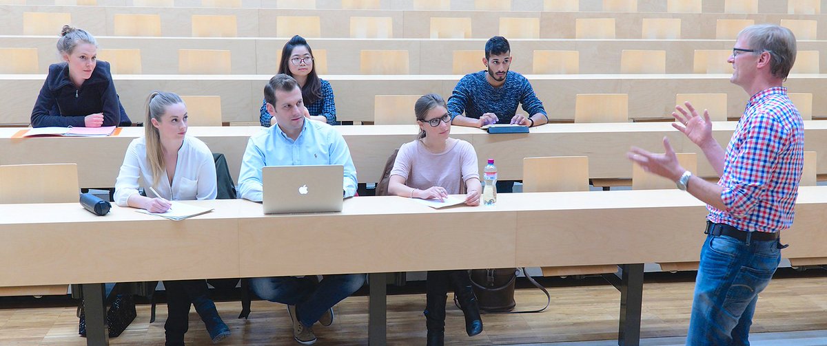 unifr's tweet image. Haben Sie vor, einen #Master-Studiengang zu absolvieren? An den #MasterDays vom 12.-16. März öffnet Ihnen die #Philosophische Fakultät der #Unifr ihre Türen! goo.gl/TkMrgB
#FRhappy