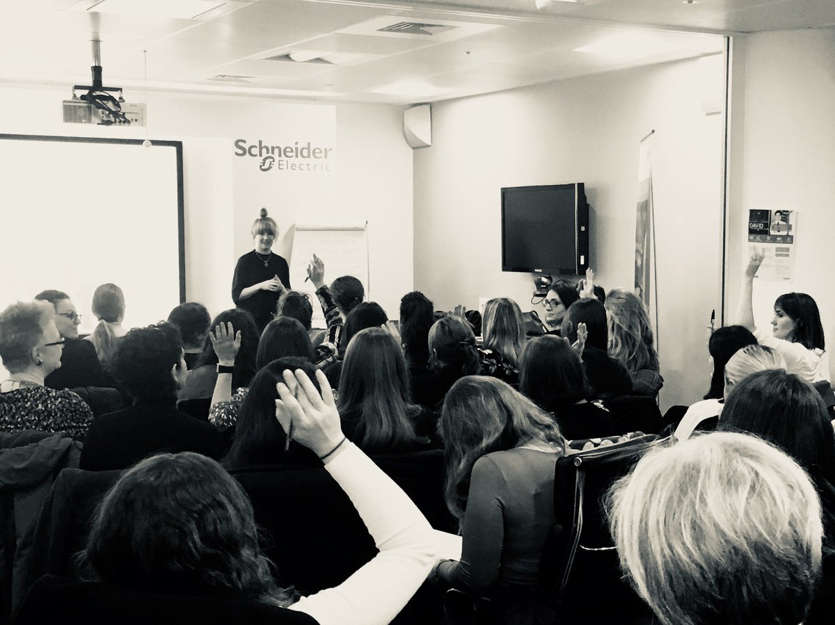 We met lots of inspiring women this morning and had some great discussions on sustainability and purpose. Thanks <a href="/SustWomen/">Women in Sustainability</a> for another great #WINSNetwork event! Our new report (‘How to avoid f***ing up purpose’) is available here: kinandco.com/its-official-b…