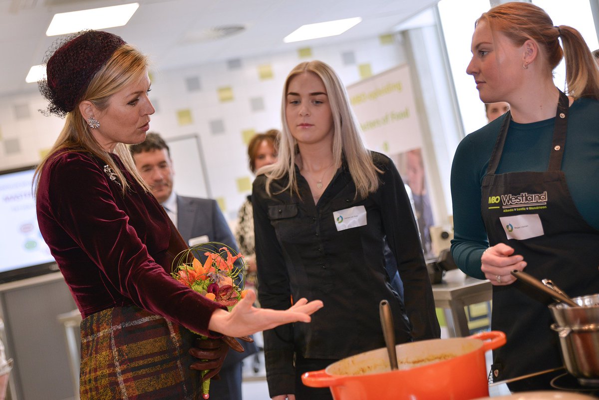 WorldHortiCentr's tweet photo. Koningin Máxima opent ‘s werelds eerste glastuinbouw kennis- en innovatiecentrum in Westland 
#openingWHC #GrowingTheFuture
#Westland #tuinbouw

https://t.co/nKtZqKByal https://t.co/3XATt23Q0l