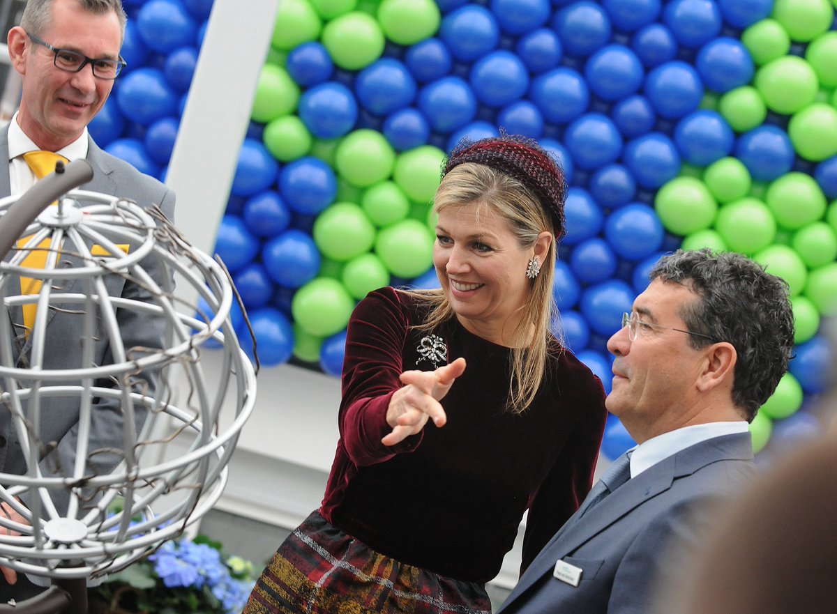WorldHortiCentr's tweet photo. Koningin Máxima opent ‘s werelds eerste glastuinbouw kennis- en innovatiecentrum in Westland 
#openingWHC #GrowingTheFuture
#Westland #tuinbouw

https://t.co/nKtZqKByal https://t.co/3XATt23Q0l