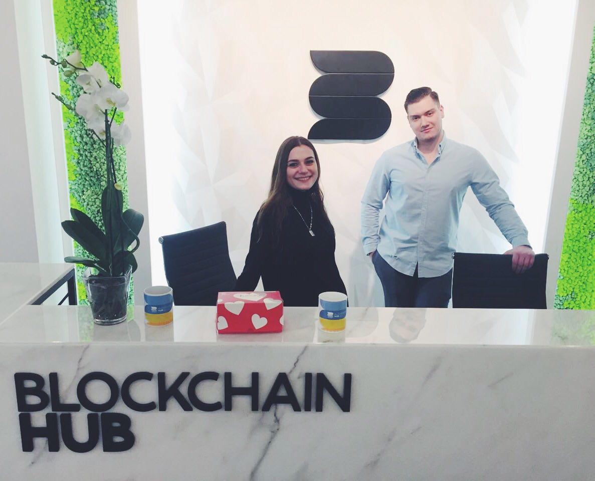 blockchain_hub1's tweet photo. 🎁 🎁  On this festive 8 March eve we create a warm and #springmood for our "@blockchain_hub1 girls. BTW, stay tuned – we are coming with some grandiose news for you! 💨💨

#blockchainhub #blockchainhubkyiv #blockchainhubone #cryptocurrency #crypto #bitcoin #blockchain #womensday https://t.co/WYnFSvnRMU