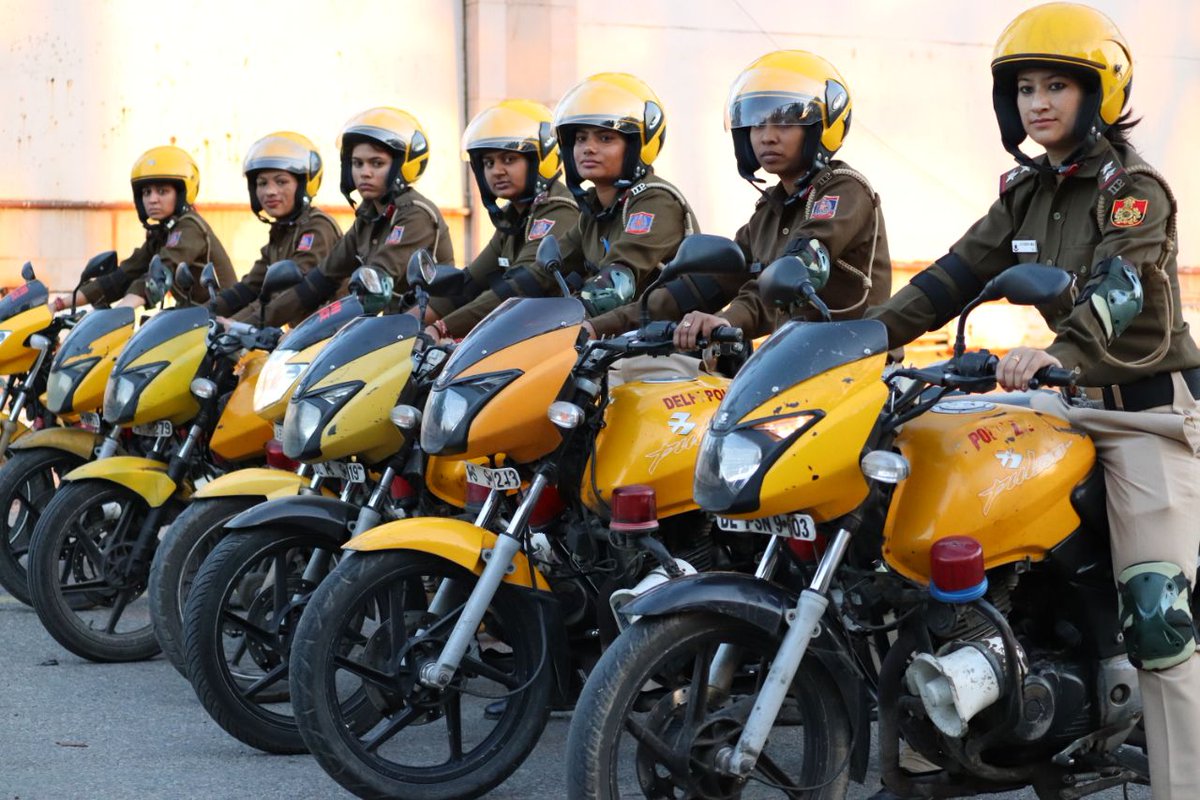 DCPSouthDelhi's tweet photo. She needed a #Hero, instead we made #one out of her #SouthDistrict @DelhiPolice launches #Knightingales #WomenPatrollingSquad to go after street #Crime and #safeguarding #women #GirlStudents and #BeTheChange #WomenEmpowerment #SafetyFirst #WeCare https://t.co/vaifMwAoC5