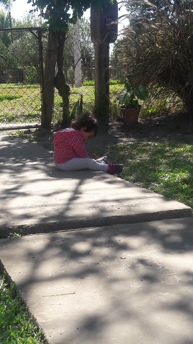 MarFlor90's tweet photo. Nada que agragar es libriana,como su tía Flor !! ♎😍👶 #SuMundo #SusLocuras #SuPaz https://t.co/qLdjqMMOva