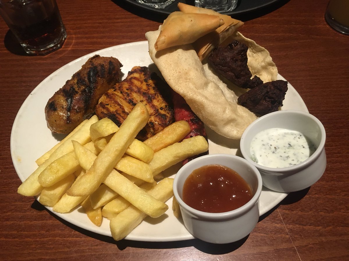 new menu tasting with some of the team, plus a couple of bottles of bubbly presented to some Q4 heroes!#braintreeboom #engagement #yum <a href="/essexarea/">Premier Inn Essex Area</a> <a href="/gillklarin/">Gillian Klarin</a> <a href="/NewboldElaine/">Elaine Newbold</a> <a href="/SDEBDD/">simon ewins</a>