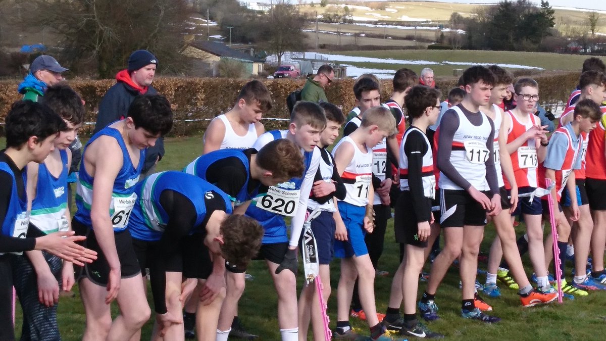 YBA_PE's tweet photo. Morgan Bagnall ready for his race @YsgolBrynAlyn #welshvest https://t.co/QU6DHT9iT9