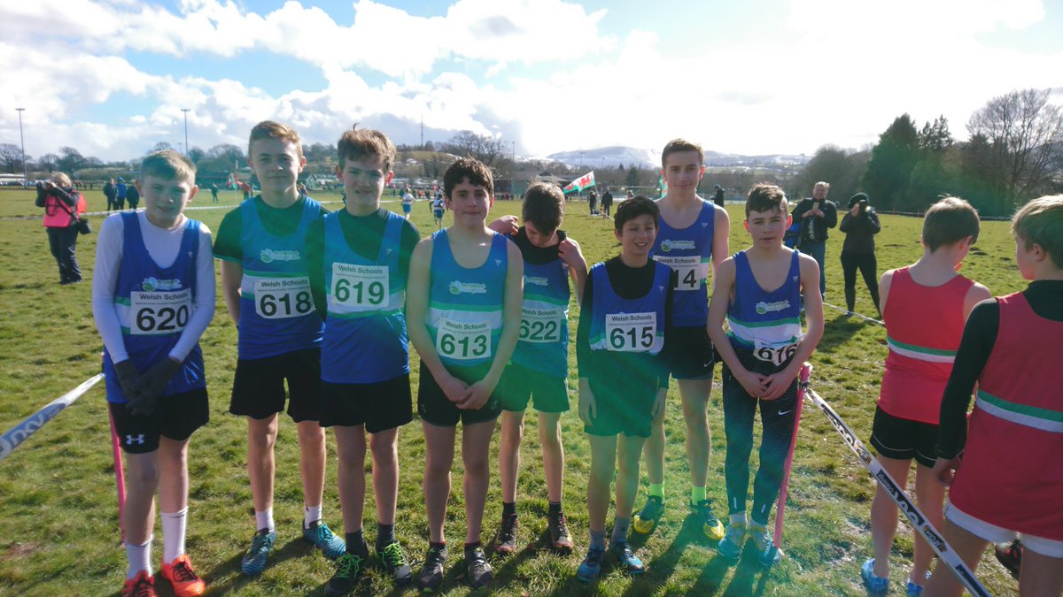 YBA_PE's tweet photo. Morgan Bagnall ready for his race @YsgolBrynAlyn #welshvest https://t.co/QU6DHT9iT9