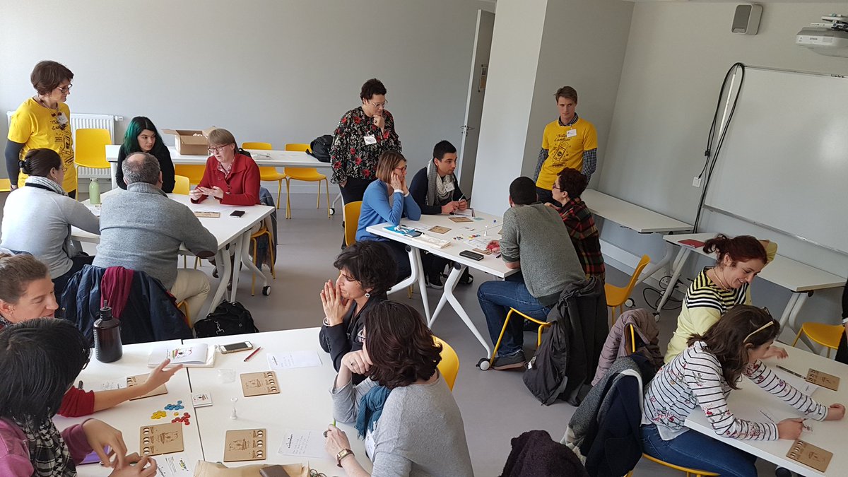 guichard_sophie's tweet photo. #UGames Tout le monde presente son innovation pedagogoqie avec le jeu #Innovarium @U_LabInnov @demougeot_j @FlorieBrange https://t.co/c8ojkfjizV