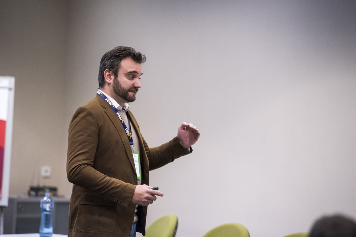 Atentos a interesantes casos de éxito. ¡Ahora una pausa! <a href="/Socloz_ES/">SoCloz España</a> @target2sell <a href="/Sephora/">Sephora</a> <a href="/ABTasty/">AB Tasty</a> <a href="/promofarma/">PromoFarma by DocMorris</a> #Digital1to1