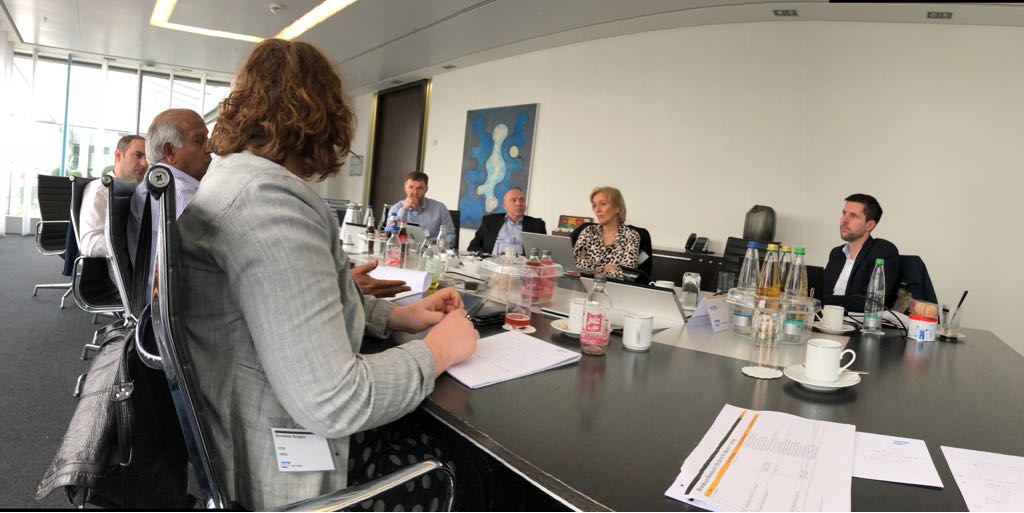 USF_officiel's tweet photo. Break out sessions ! 📚💻 Matinée fructueuse pour les Groupes Utilisateurs, avec les experts #SAP : ➡ #Leonardo #S4HANA #FINANCES #UTILITIES #HCM #SAPSolutionManager 📊 @SAPienceBE @AUSAPE #SBNNorge @VNSG @SAPUserGroup @SAPSASWE https://t.co/Hn7IMqJdF6
