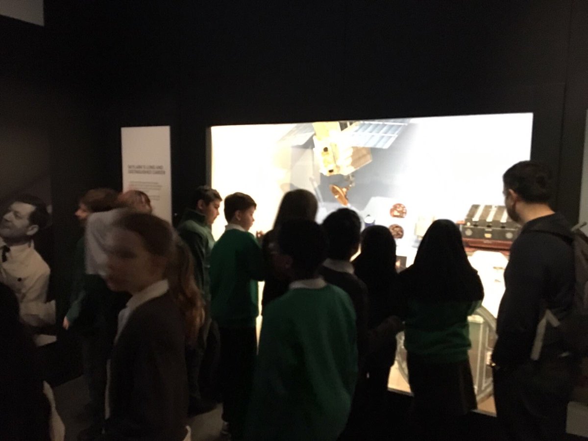 GDPS_TW8's tweet image. Year 5 trip to the @sciencemuseum #forcesinmotion #LegendofApollo #FascinatingForces #inquisitivelearners @MadScienceGroup @The_IPC