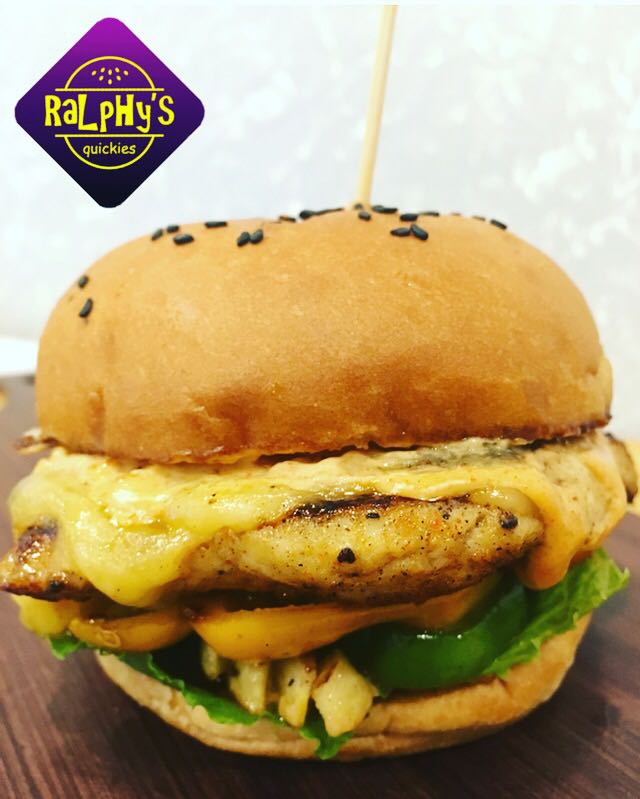 Ralphysquickies's tweet photo. A burger without cheese is like a hug without a squeeze !!
Introducing the Hula Hoop - juicy combination of Chicken and cheese ! https://t.co/mMPdo2HdFo