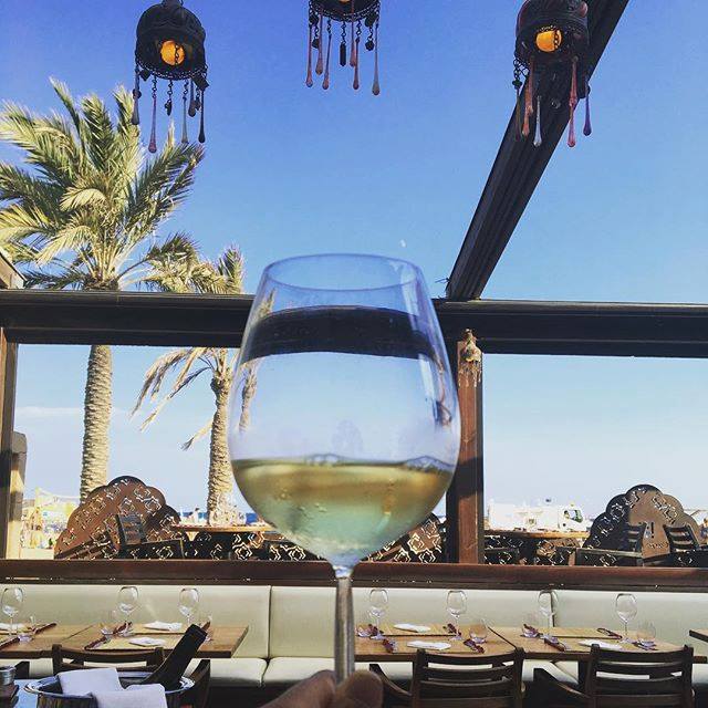 CDLCBarcelona's tweet photo. White wine is fine.
https://t.co/hA3urbXgq3
#barcelonabeach #findthecleaningtruck #cdlcbarcelona #ohde https://t.co/SlCdAfOdFW