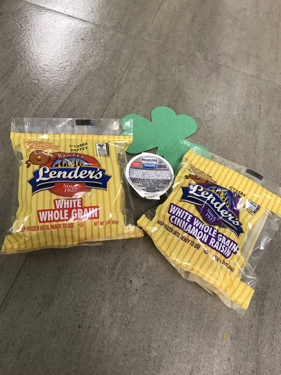 Today is the third day of our Luck of the Bear campaign! RT for a chance to win one Bagel! You must be following to win! #luckofthebear ☘️🐻