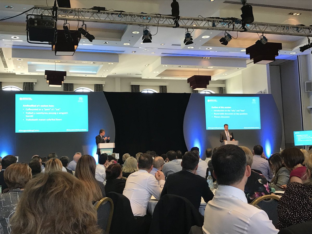 CSC_Addysg's tweet photo. Marco Kools and Meilyr Rowlands starting to engage Heads in a discussion around a new self evaluation toolkit. What should it look like? @CSCJES @WG_Education - keeping the communication open to #creatingtheclimate https://t.co/WzorvnqUTO