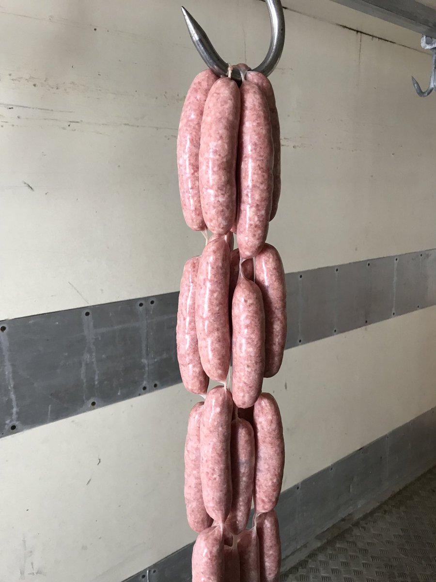 felthamfarmmeat's tweet photo. Back to it with the sausages today 🌭 Getting ready for the @HartpuryRFC vs @LSFCOfficial match this weekend! Making sure the @RugbyGlaws fans get a good feed whilst getting their rugby fix this weekend #boultiesbangers https://t.co/T389QIdZim