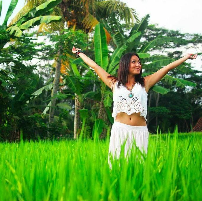 Check out my interview w/ @MallieRydzik on on how I screwed my cubicle to live &amp; work from the island of Bali. theoffroadmillennial.com/torm26/