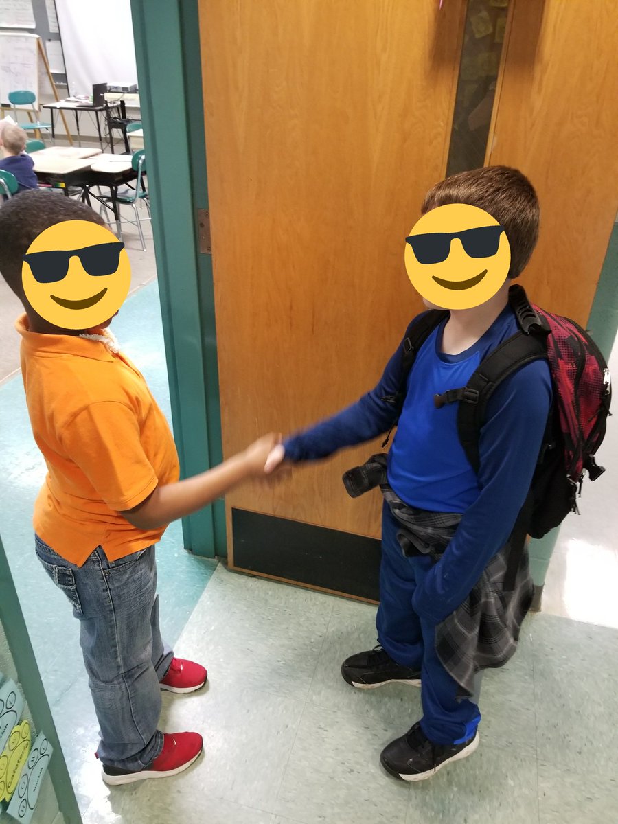 Hardison2ndTDES's tweet image. What a way to start our day in 2nd grade @TimberDriveES! #morninggreeter #morningmeeting #HearUsHowl