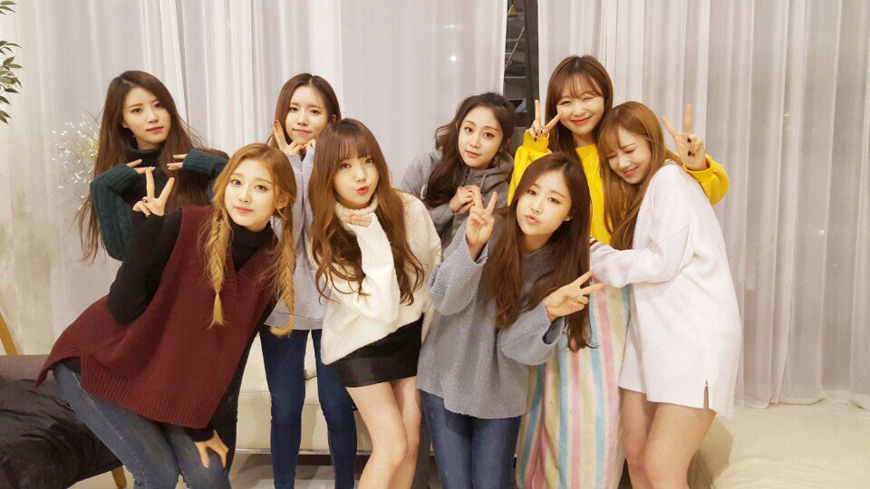 kpopredictions_'s tweet photo. Not related to predictions but i just wanna say Lovelyz is a bunch of girls who deserve all the love and support. They're talented, funny, humble and their songs are really good so take some of your time and check them out. It'll be worth. https://t.co/5rL3d2aF4w