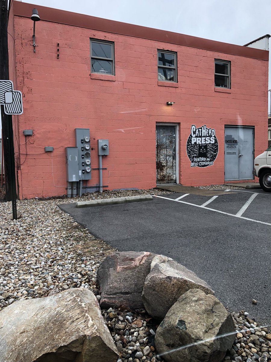 InklinCustoms's tweet photo. Got lessons for screen printing at #Catheadpress for Valentine Day. Let’s see what I can do with them skills! https://t.co/NjvriC0TmM