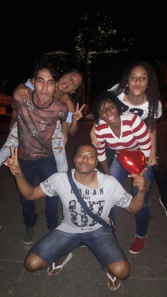 theussbomfim's tweet image. Quero levar pra vida ❤️ #friends #projac @souaise